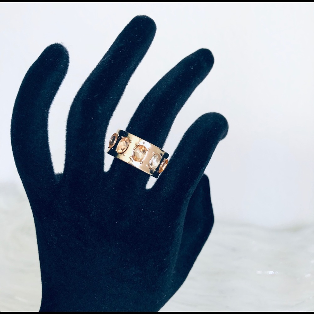EXPRESS GOLD RINGS.SIZE 7